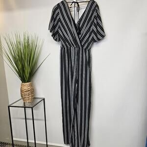 Xhilaration Black and White Striped Women's Jumpsuit XL